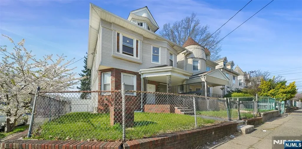 438-440 Park Avenue Paterson NJ 07504