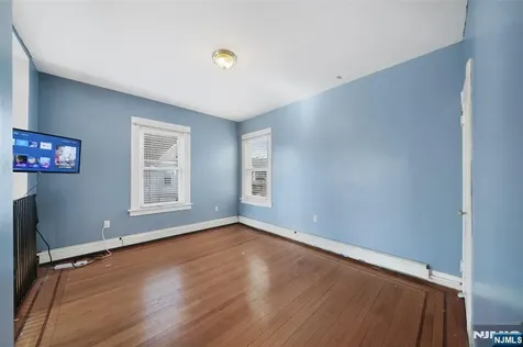 438-440 Park Avenue Paterson NJ 07504