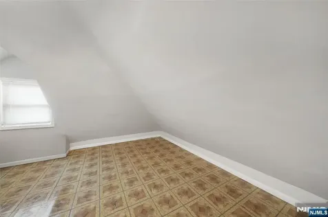 438-440 Park Avenue Paterson NJ 07504