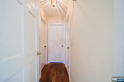 50 Knolls Road Bloomingdale NJ 07403