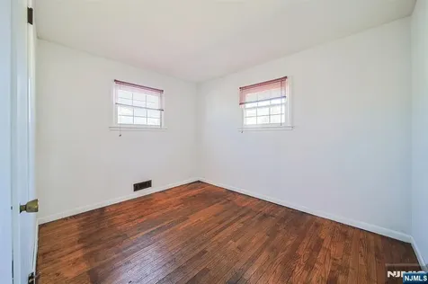 50 Knolls Road Bloomingdale NJ 07403