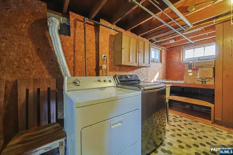 50 Knolls Road Bloomingdale NJ 07403