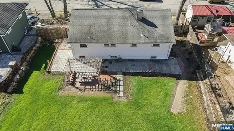 50 Knolls Road Bloomingdale NJ 07403