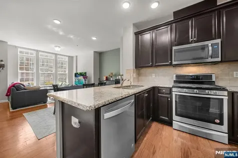 185 Wesmont Drive Wood Ridge NJ 07075