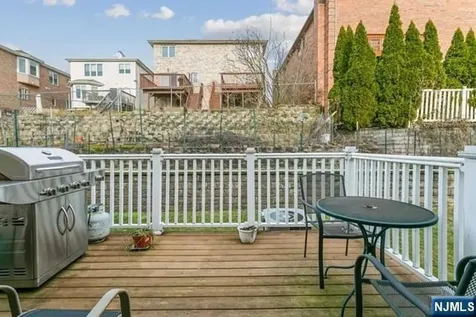 341B E Columbia Palisades Park NJ 07650