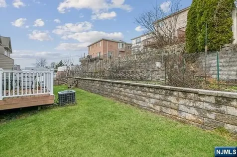 341B E Columbia Palisades Park NJ 07650