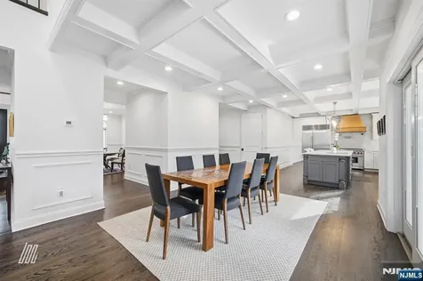 8 Ranch Lane Closter NJ 07624