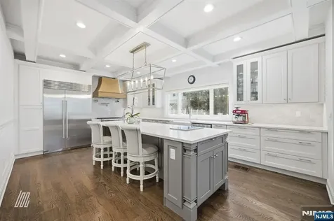 8 Ranch Lane Closter NJ 07624