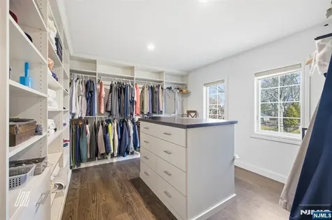 8 Ranch Lane Closter NJ 07624