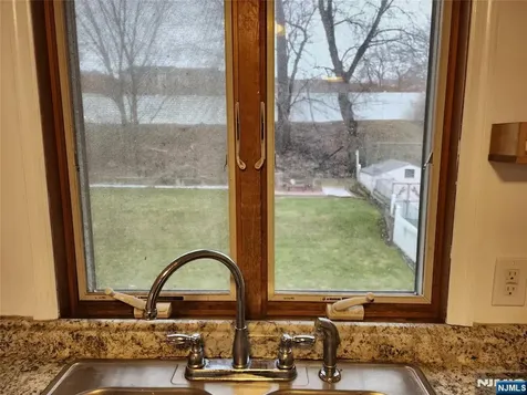 316 10th Street Palisades Park NJ 07650