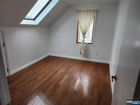 316 10th Street Palisades Park NJ 07650