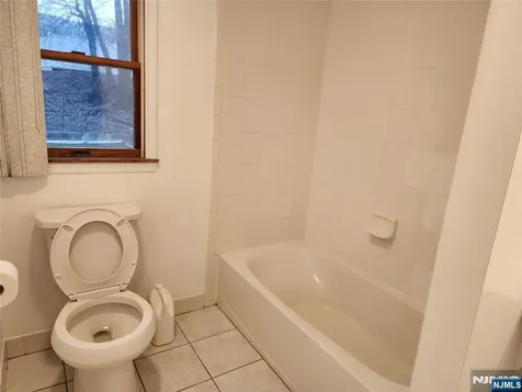 316 10th Street Palisades Park NJ 07650