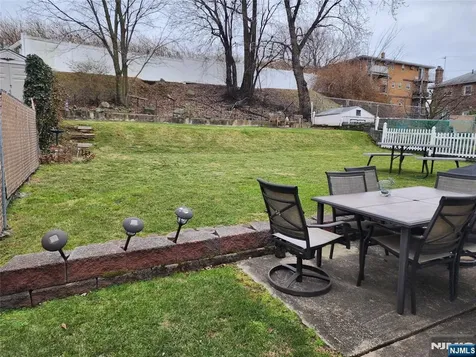 316 10th Street Palisades Park NJ 07650