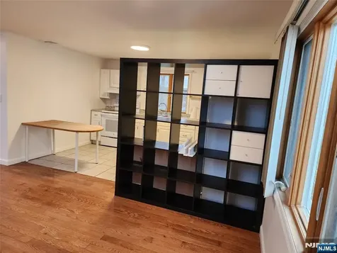 316 10th Street Palisades Park NJ 07650