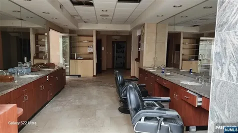 500 10th Street Palisades Park NJ 07650