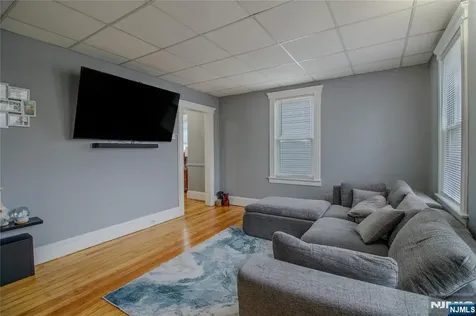 316 William Street New Milford NJ 07646