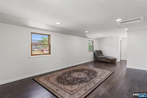 60 16th Avenue Elmwood Park NJ 07407