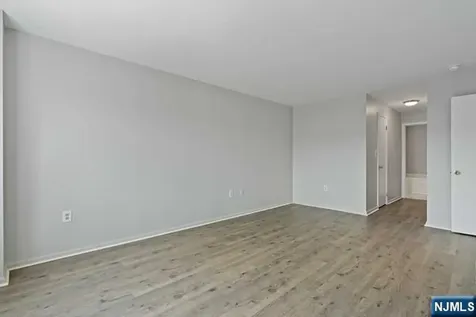 405 Williams Court Edgewater NJ 07020