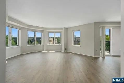 405 Williams Court Edgewater NJ 07020