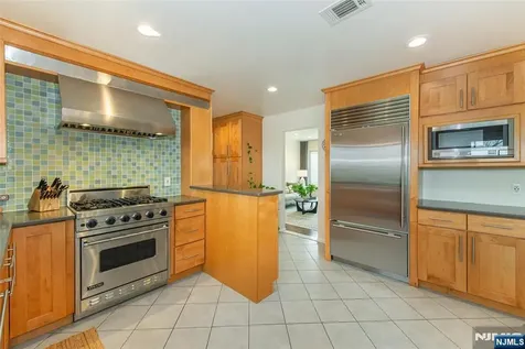 23 Powell Drive West Orange NJ 07052