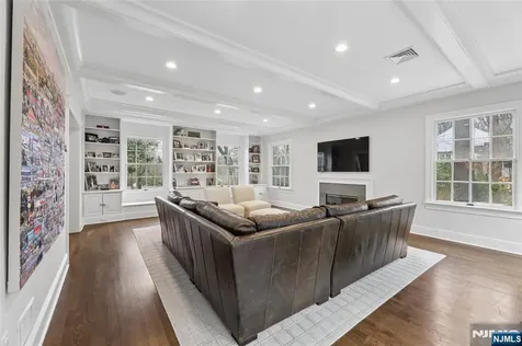 14 Old Smith Road Tenafly NJ 07670