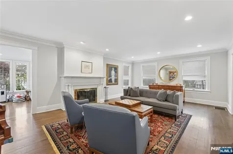 14 Old Smith Road Tenafly NJ 07670