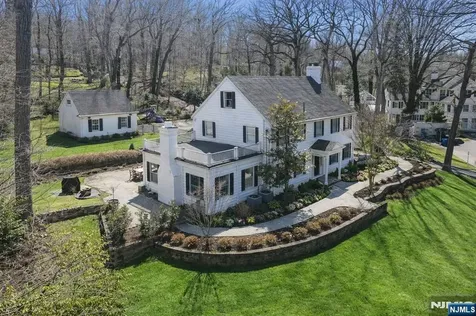 14 Old Smith Road Tenafly NJ 07670