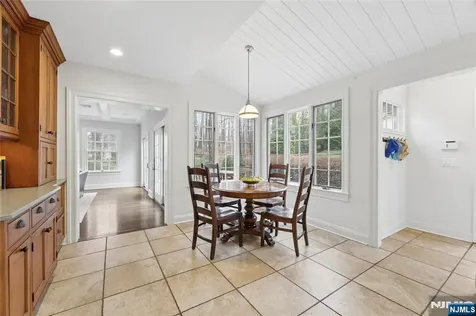 14 Old Smith Road Tenafly NJ 07670