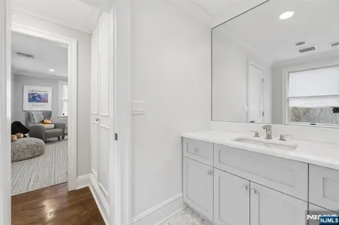 14 Old Smith Road Tenafly NJ 07670