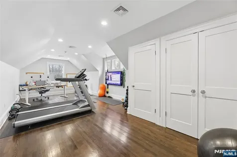 14 Old Smith Road Tenafly NJ 07670