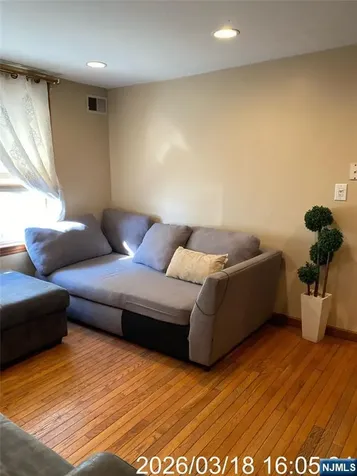 38 Delancy Street Newark NJ 07105