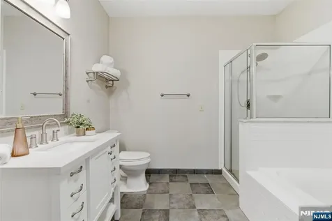 2 Pine Crescent Vernon NJ 07462