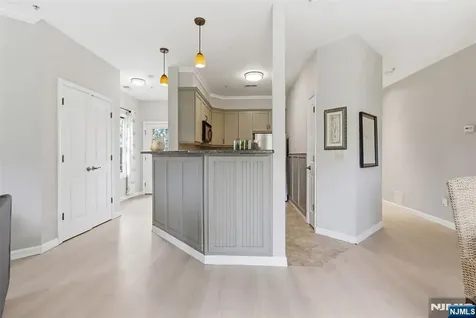 2 Pine Crescent Vernon NJ 07462
