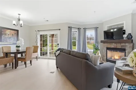 2 Pine Crescent Vernon NJ 07462