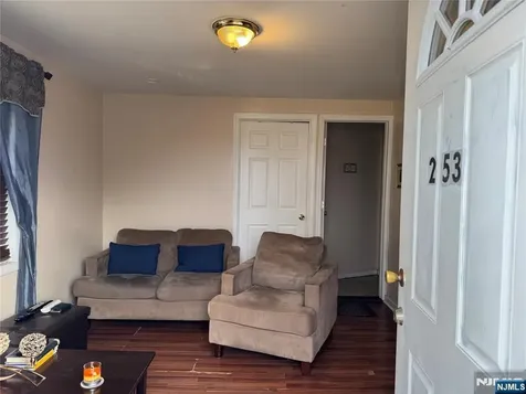 253 Crystal Street North Arlington NJ 07031
