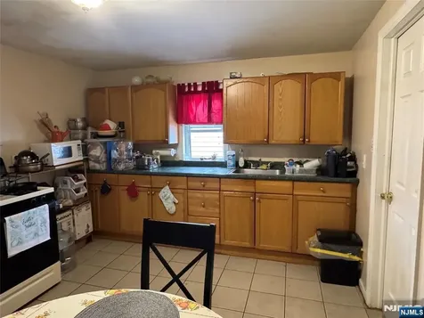 253 Crystal Street North Arlington NJ 07031