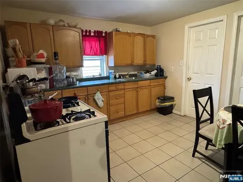 253 Crystal Street North Arlington NJ 07031