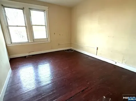 66 Scheerer Newark NJ 07112
