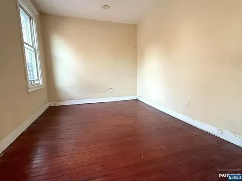 66 Scheerer Newark NJ 07112