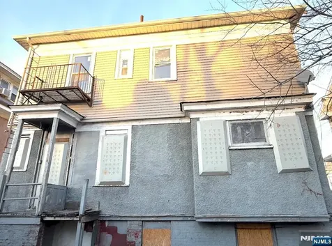 66 Scheerer Newark NJ 07112