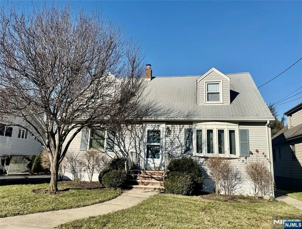689 Linden Avenue Ridgefield NJ 07657