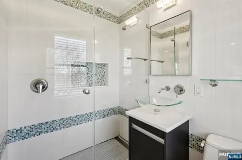 300 Briarwood Drive Wyckoff NJ 07481