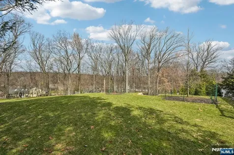 300 Briarwood Drive Wyckoff NJ 07481