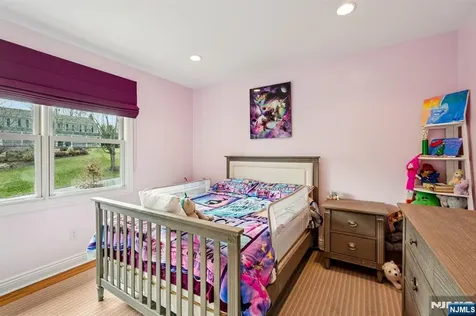 300 Briarwood Drive Wyckoff NJ 07481