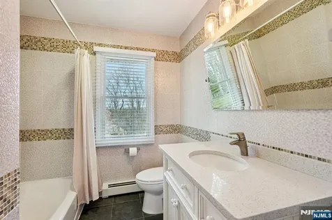 300 Briarwood Drive Wyckoff NJ 07481