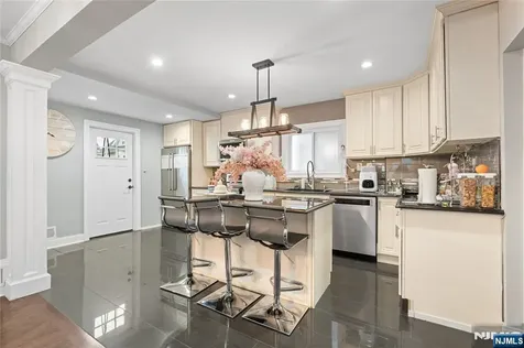 886-888 Degraw Avenue Newark NJ 07104