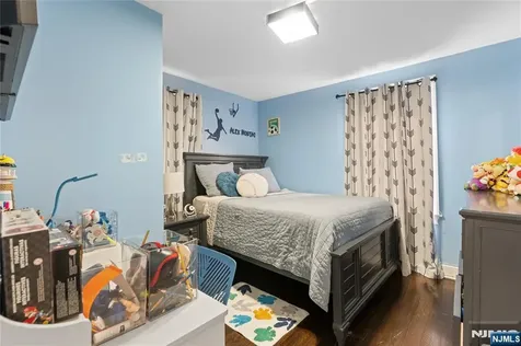 886-888 Degraw Avenue Newark NJ 07104