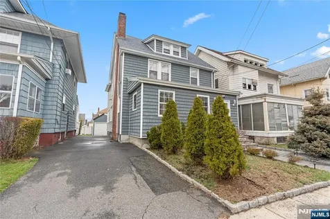 886-888 Degraw Avenue Newark NJ 07104