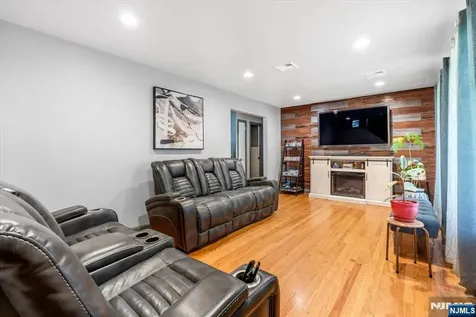 2 Francisco Avenue Little Falls NJ 07424