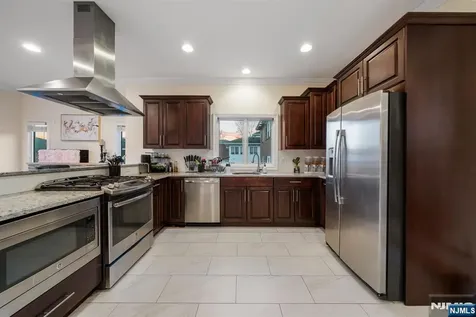 220B Glen Avenue Palisades Park NJ 07650